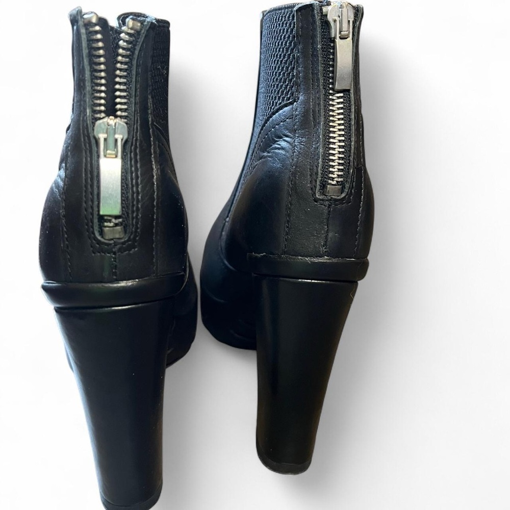 Steve Madden Amandaa black leather almond toe platform  bootie size 37 - Picture 5 of 6